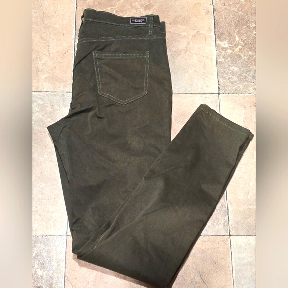 Juicy Couture Urban Olive Stretch Sateen Pants Size 8 - Picture 4 of 11
